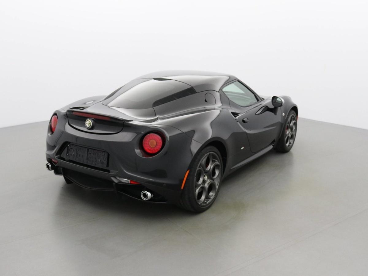 ALFA ROMEO 4C